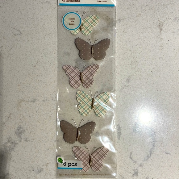 Lot of 28 Martha Stewart Craft Stickers - presents, birds, birdcage, butterflies - Picture 3 of 5